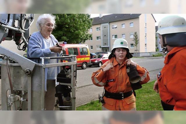 Rein in den Rettungskorb