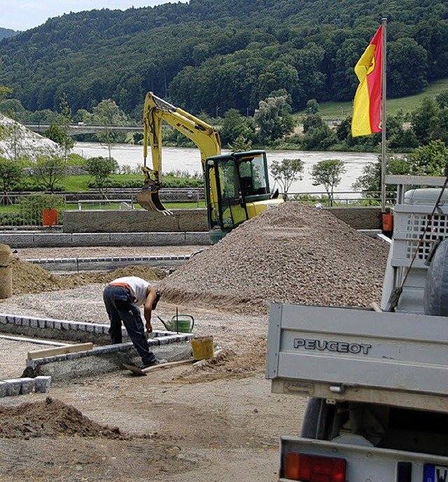 &#8222;Es fehlt noch manches&#8220;: D...strandbad der alte Parkplatz gemacht.   | Foto: DIETSCHE