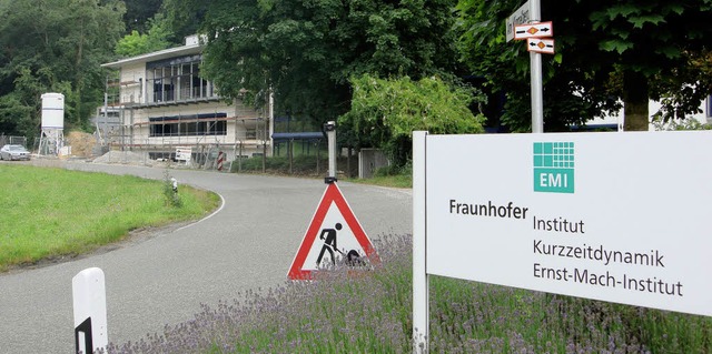 Der Neubau des   Ernst-Mach-Instituts soll im  Oktober bezogen werden.   | Foto: Langelott