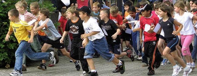 Weit statt schnell &#8211; das war die...onsorenlauf an der Hans-Thoma-Schule.   | Foto: Sedlak