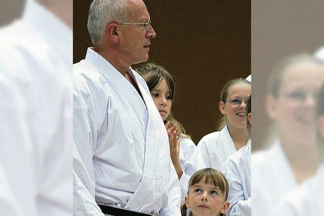Zum 25. Geburtstag kam hoher Besuch zu den Karatekas