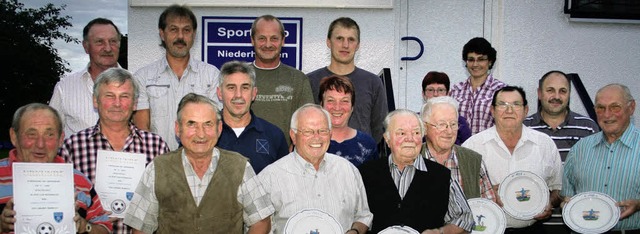 58 Mitglieder wurden beim SC Niederhausen fr langjhrige Treue geehrt.   | Foto: Werner Schnabl