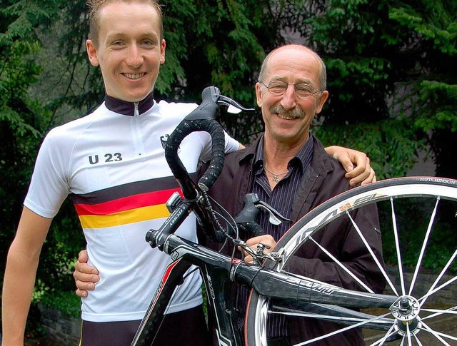 Der Deutsche Rad-Meister Andreas Henle mit seinem Trainer Viktor Rapp   | Foto: Sigrid Umiger