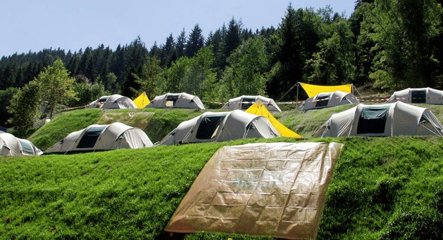 Die Zeltreihen auf den neuen  Terrasse... bernachtungsstatistik des Kurortes.   | Foto: Thomas Winckelmann