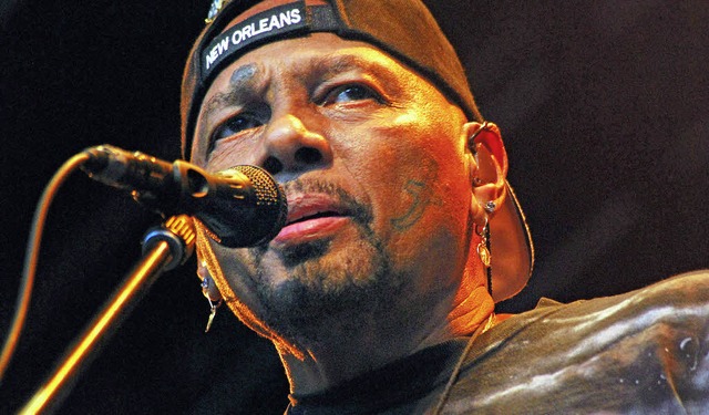 Mitten hinein in den Mississippi-Sumpf :  Snger Aaron Neville in Lrrach   | Foto: ruda