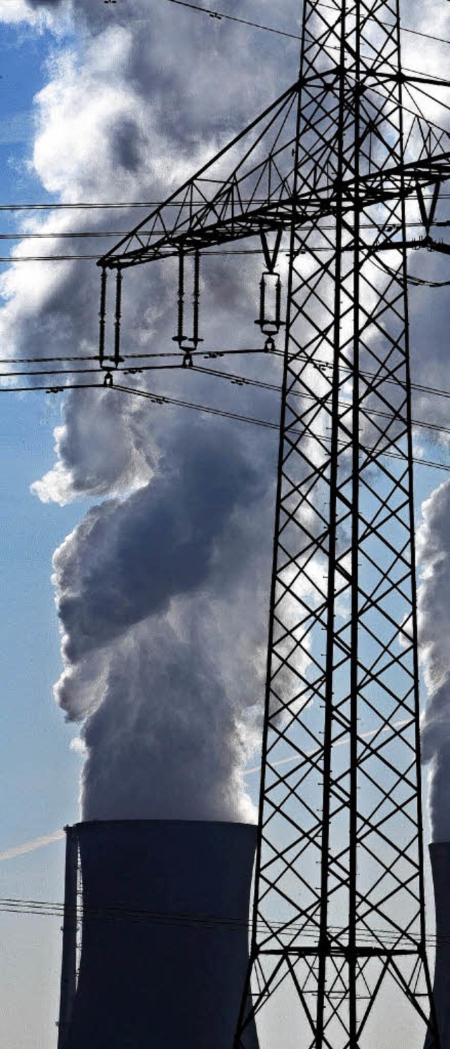 Noch lsst das Atomkraftwerk Grafenrheinfeld Dampf ab.   | Foto: dpa