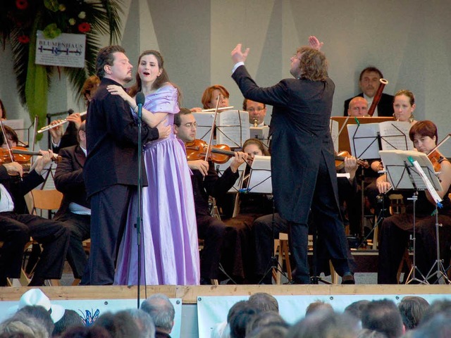 Die St. Petersburger Philharmonie mit ...lex Wawiloff (Tenor) in Bad Krozingen.  | Foto: Markus Donner