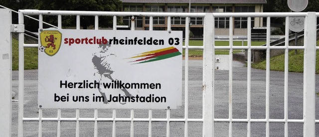 Ansicht vom Eingangstor des Jahnstadions.   | Foto: Julia Jacob