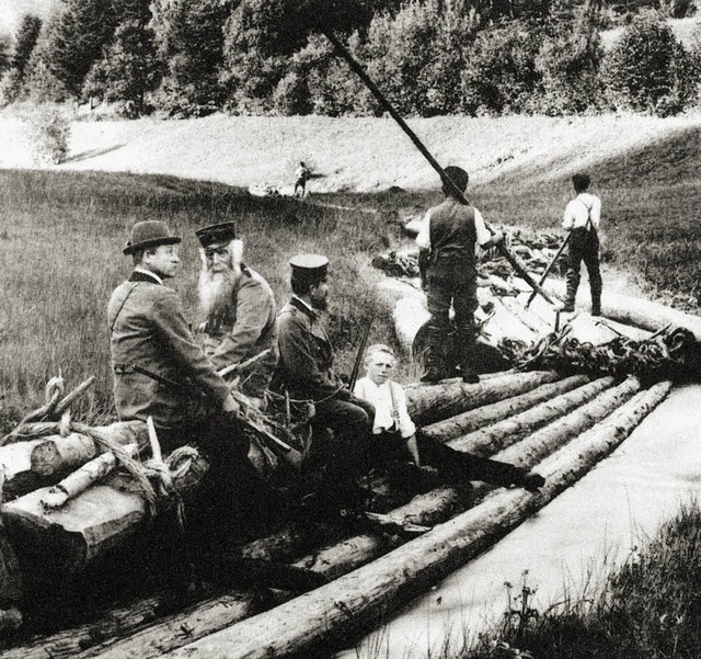 So wurde frher im Schwarzwald Holz transportiert: Fler auf der Enz um 1900  | Foto: staatsarchiv Stuttgart