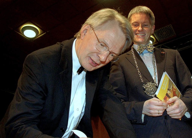 Wolfgang Schfer, Leiter der Staufener...Rechts im Bild: Brgermeister  Benitz   | Foto: M. Donner