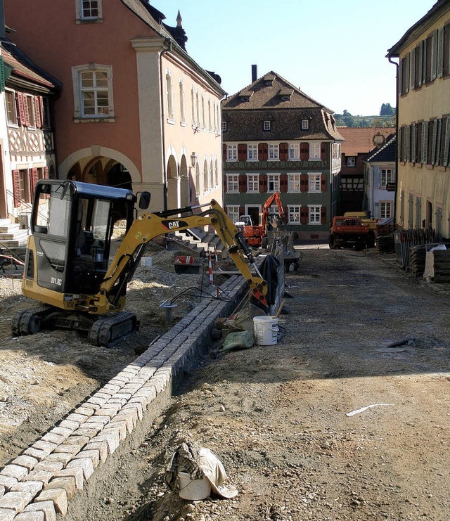 Die Pflasterarbeiten in der Kirchstra...erien ohne Unterbrechung fortgesetzt.   | Foto: STADT ETTENHEIM