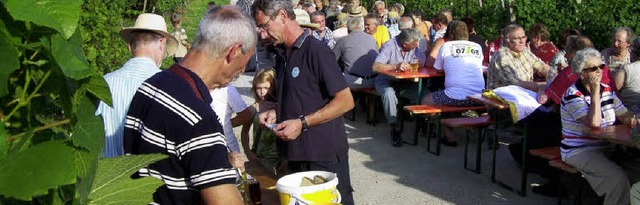 Der Hock oben am Kirchberg in Istein ist immer einen Besuch wert.   | Foto: Kotschote