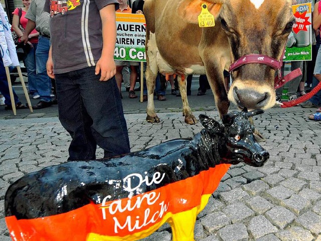 Was ist ein fairer Milchpreis? 40 Cent...ichts, sagt Molkereichef Theo Mller.   | Foto: ddp