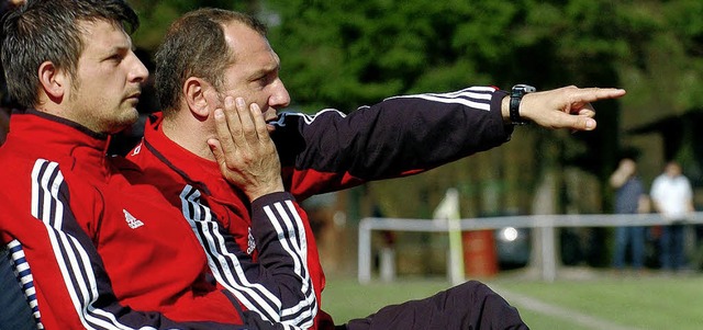 Coach Meinrad Himmelsbach weist den Weg.   | Foto:  Wolfgang Knstle (A)