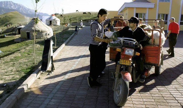 Vom nrdlich gelegenen Urumqui  aus (F...nas durchquert und nhrt sich Peking.   | Foto: Reklin