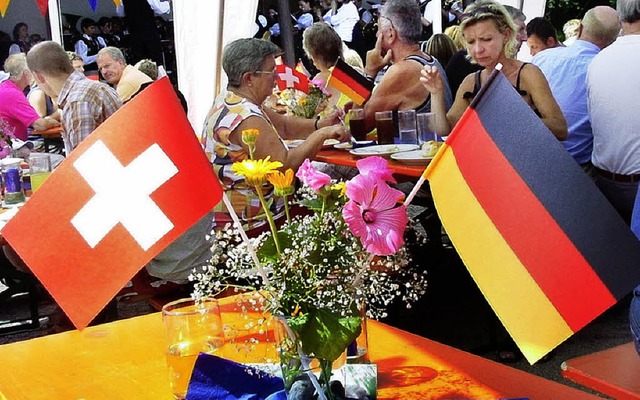 Die deutsch-schweizerische Freundschaf... Wochenende ihrem Hhepunkt entgegen.   | Foto:  Monika Warm