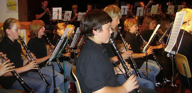 <Bildtext>Das Jugendorchester riss seine Zuhrer mit. </Bildtext>  | Foto: Daniela Jarusel