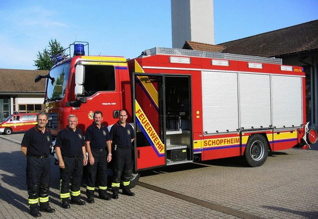 Die Freiwillige Feuerwehr, Abteilung S...gruppenfahrzeug  in Betrieb genommen.   | Foto: Privat