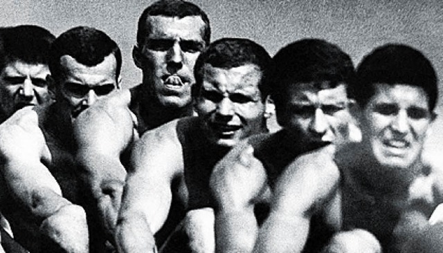 Schwere Jungs: Der Ratzeburger Achter ... trainiert fr Olympia 1964 in Tokio.   | Foto: privat