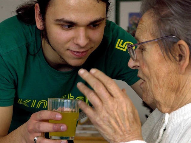 Besonders Senioren mssen bei Hitze viel trinken.  | Foto: Patrick Pleul