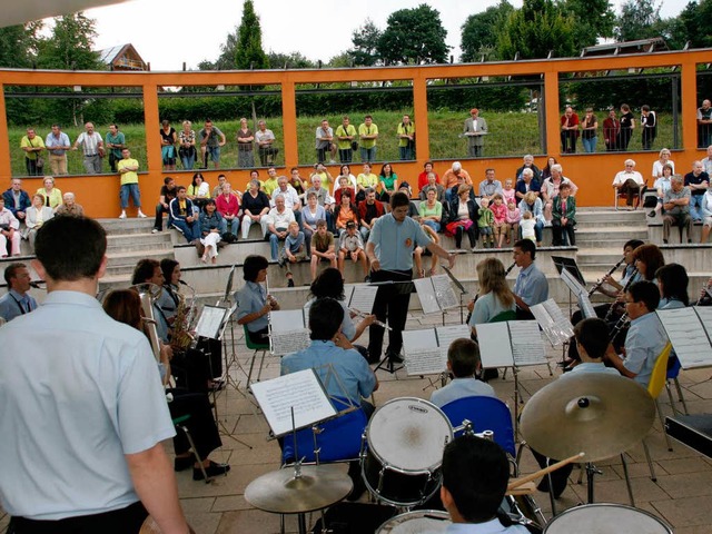 Die spanische Jugendkapelle &quot;La B...piel in der Kurparkarena Grafenhausen.  | Foto: Chris Seifried