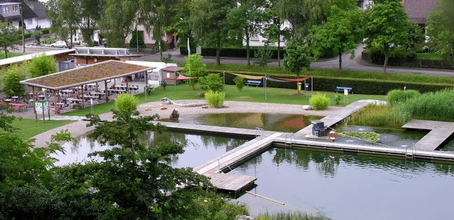 Im Sulzer Naturbad ist in nchster Zeit so einiges geboten.   | Foto: Fleig