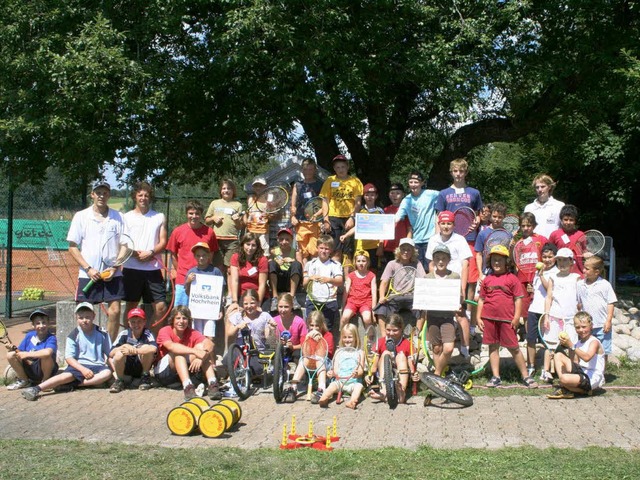 Bei der Tenniswoche in  Grafenhausen s...ge lang Spiel und Spa im Vordergrund.  | Foto: Chris Seifried