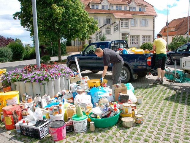 Spontane Amtshilfe: Sachbearbeiter des...adstoffhaltigen Mll in Bonndorf ein.   | Foto: jul