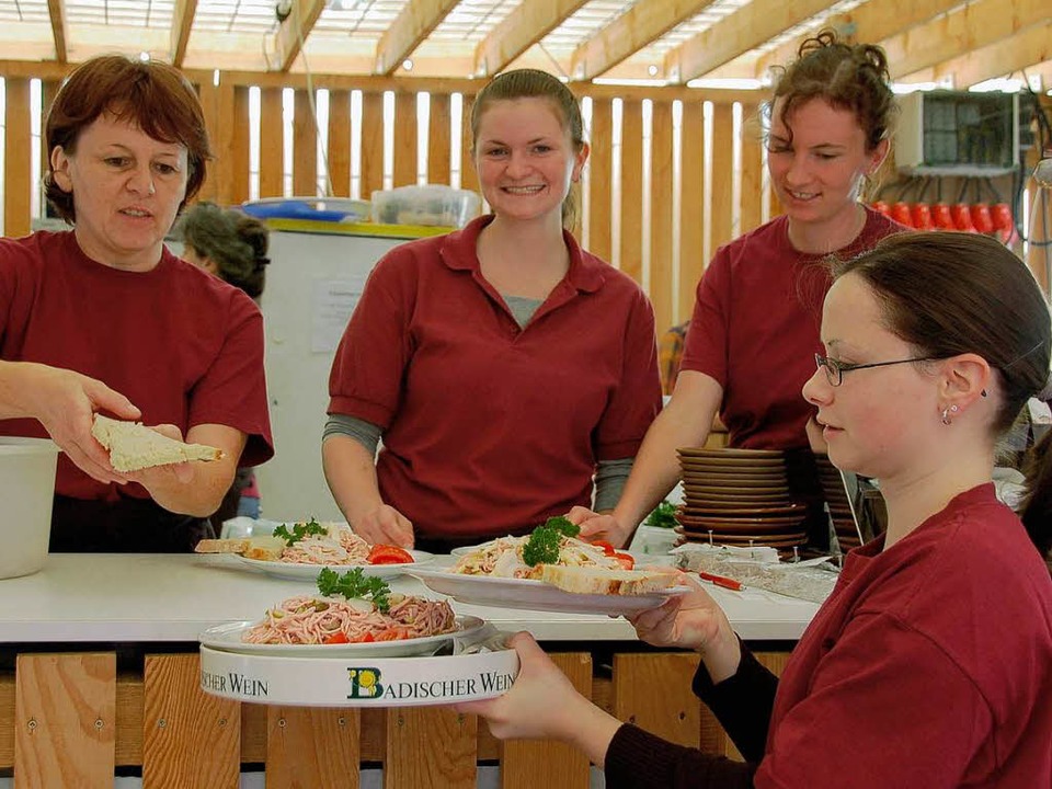 Wein und Markt locken Besucher nach Ehrenstetten Ehrenkirchen