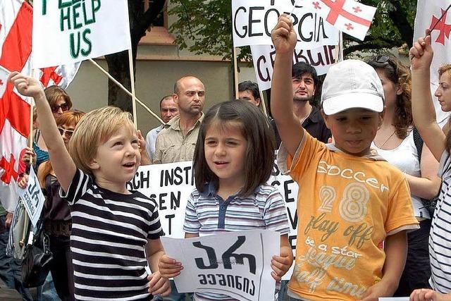 Demonstrationen fr den Frieden in Georgien