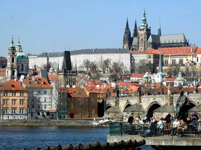 Blick auf die tschechische Hauptstadt Prag.   | Foto: dpa