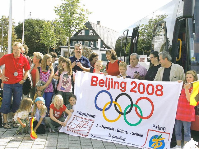 Peking ist das Ziel der  Reisegruppe, ...as Olympische Dorf besuchen zu knnen.  | Foto: Heidi Foessel
