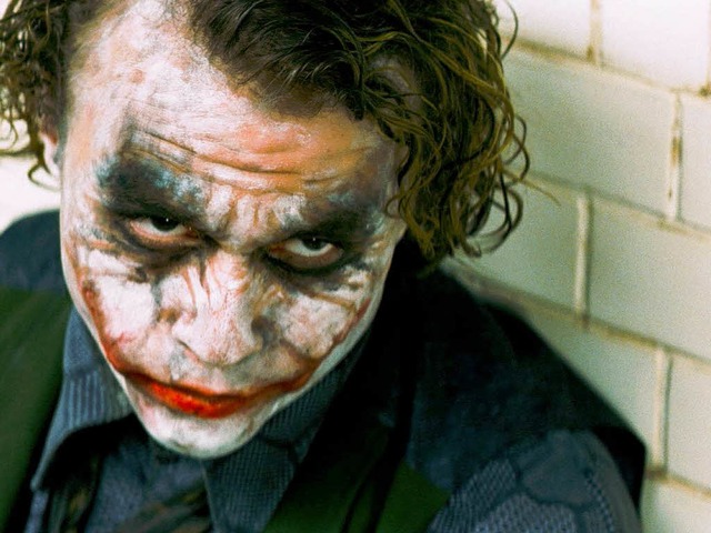 Das Gesicht des Terrors: Heath Ledger als Joker.   | Foto: pro