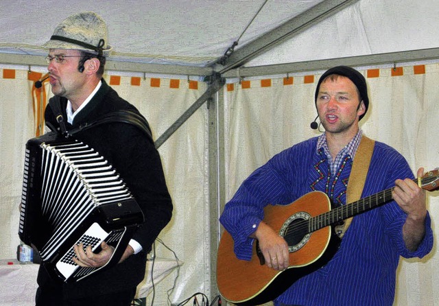 Mit ihrem neuen Programm, amsant, int...ikum beim Holzschneflertag in Bernau.   | Foto: Ulrike Spiegelhalter