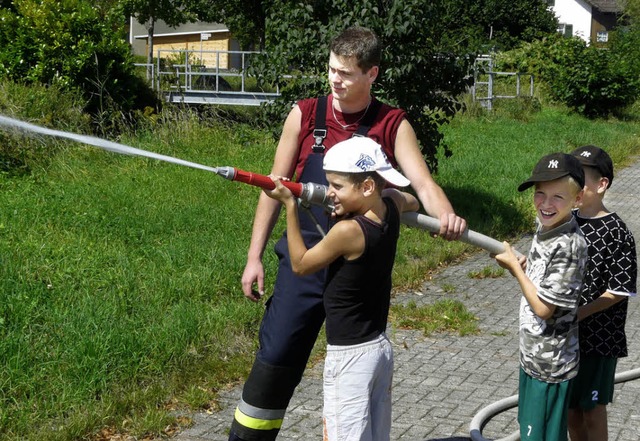 Gut gezielt ist halb gewonnen:  &#8222... des Kinderferienprogramms in Hausen.   | Foto: Stephan Maurer