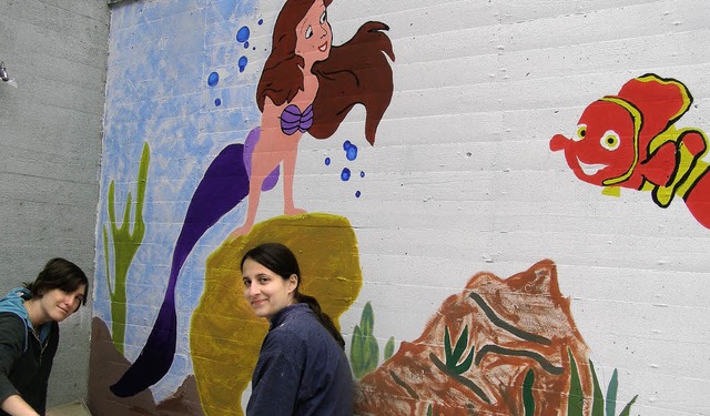 <Bildtext>Sandra Schilling (links) und...Freibad in Friedenweiler.  </Bildtext>  | Foto: Liane Schilling