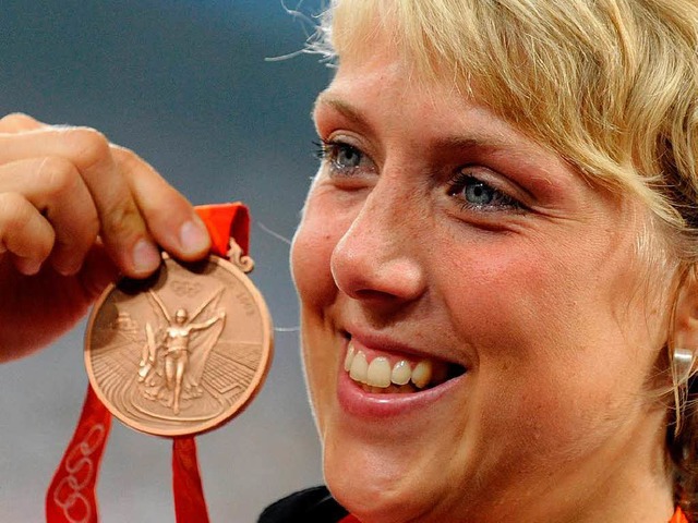 Freude ber Bronze: Christina Obergfll. In der Ortenau freut man sich mit ihr.   | Foto: dpa