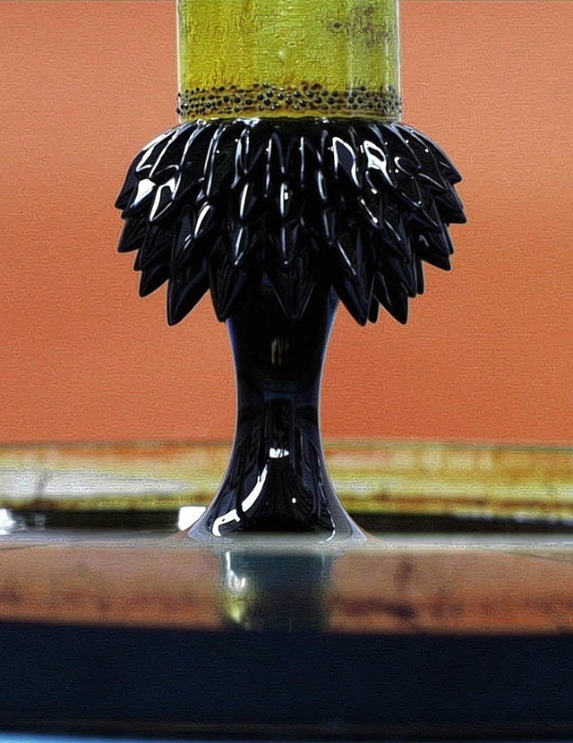 Stachelige Flssigkeit: ein  magnetisches Ferrofluid  | Foto: dpa