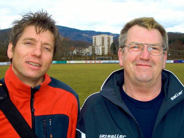 Gnter Fhring  (rechts) und Uwe Krhl...ball-Jugendabteilung des SV Schopfheim  | Foto: privat