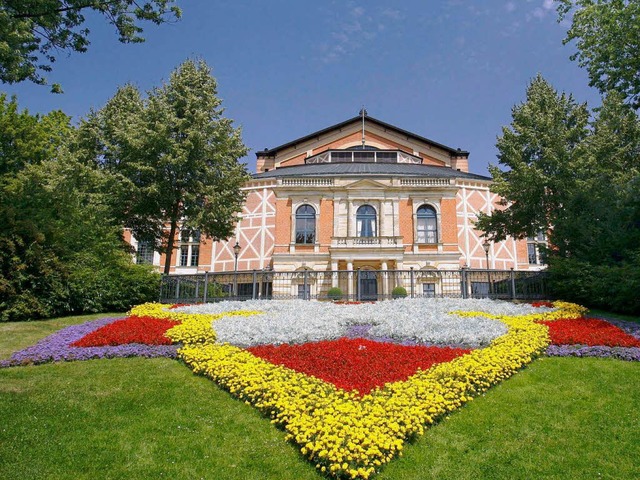 Das Festspielhaus in Bayreuth.   | Foto: dpa