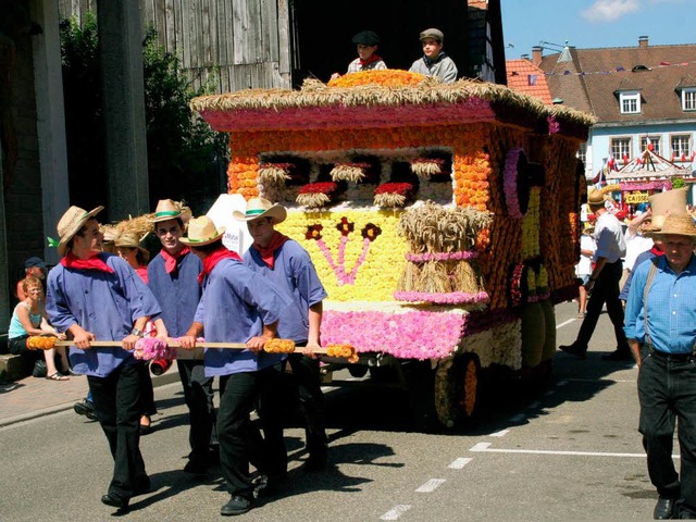 Der Umzug beim Zuckerfestival in Erstein.  | Foto: Erika Sieberts