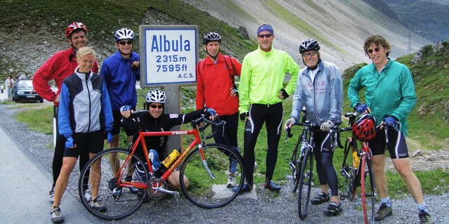 Die Altdorfer Radsportgruppe auf dem Albula-Pass.   | Foto: Privat