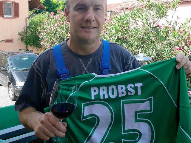 Rainer Probst ist stolz, Mitglied der Nationalmannschaft der Winzer zu sein.  | Foto: Kathrin Falk