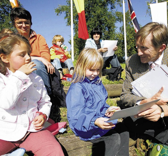 Er kmmert sich intensiv um die Zuscha...von morgen: Turnierchef Kaspar Funke.   | Foto: Mller