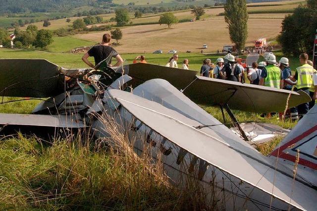 Sportflugzeug strzt ab – Passagiere schwer verletzt