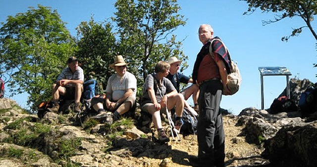 Den Gipfel des Jura-Belchen haben 22 W...ldvereins Kleines Wiesental gestrmt.   | Foto: Privat