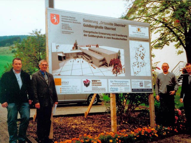 Ingenieur Markus Volz, Brgermeister F...r und Planer Ewald Zink (von links).    | Foto: W. Grosholz