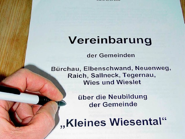 Unterschriftsreif ist die Vereinbarung...222;Gemeinde Kleines Wiesental&#8220;.  | Foto: Sonja Eich