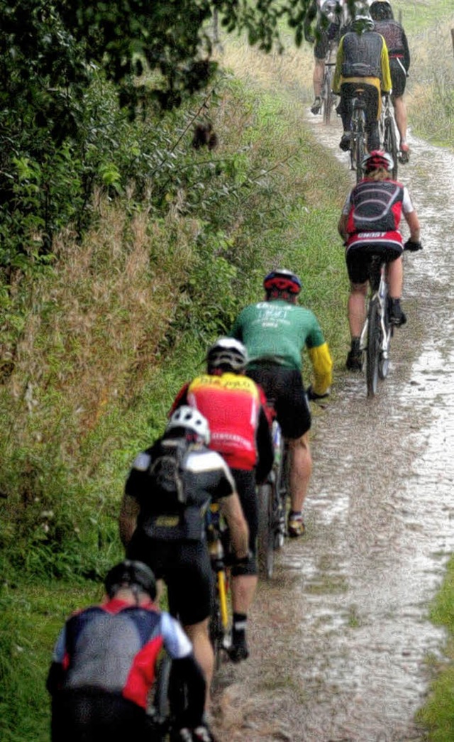 Im Regen oder Frhtau zu Berge:   Wer ...e tritt, darf nicht verzrtelt sein.    | Foto: rein