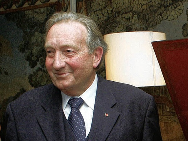 Altbrgermeister Wolfgang Fuchs  bei seiner Ernennung zum Ehrenbrger  2004.   | Foto: Donner